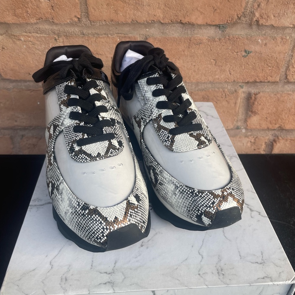 Jessica Rich Women's Sneakers Transparent Snake Gold New Size 39EU/9US